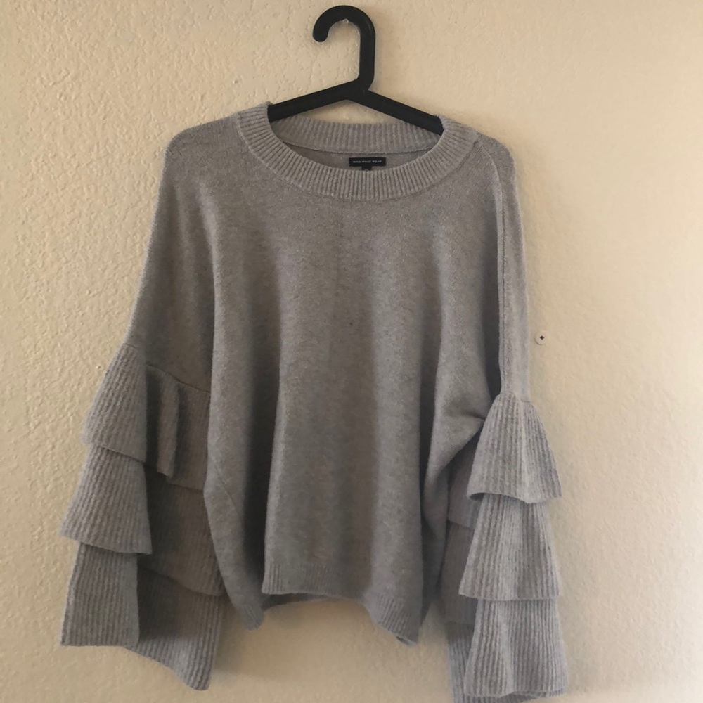 Bell Sleeved Grey Sweater